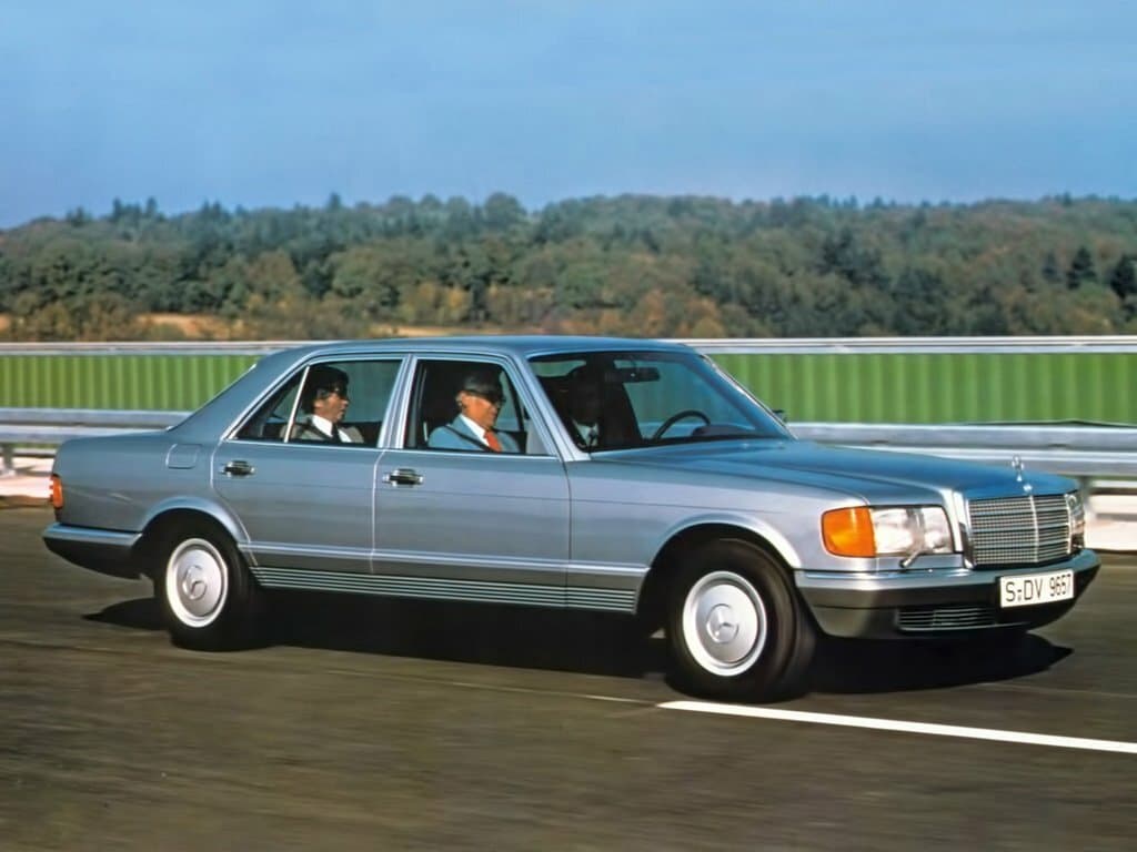 Mercedes-Benz S-Klass II (W126) — Əsas şəkil