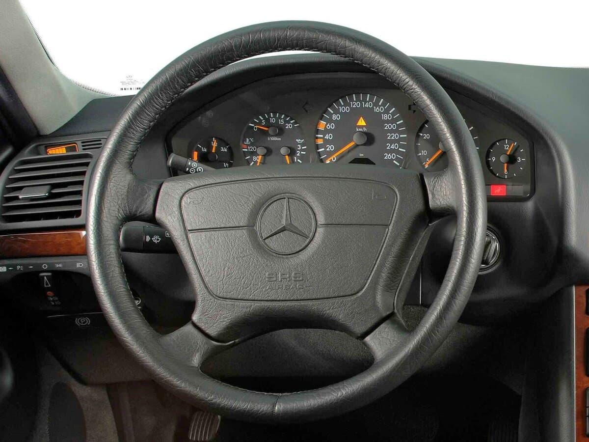 Mercedes-Benz S-Klass III (W140) Restayling — Sükan