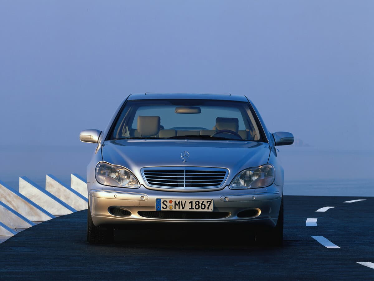 Mercedes-Benz S-Klass IV (W220) — Öndən