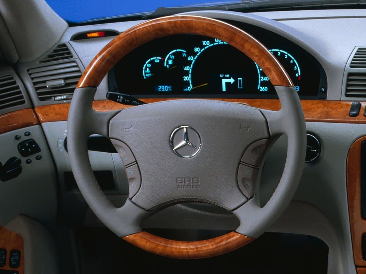 Mercedes-Benz S-Klass IV (W220) — Sükan