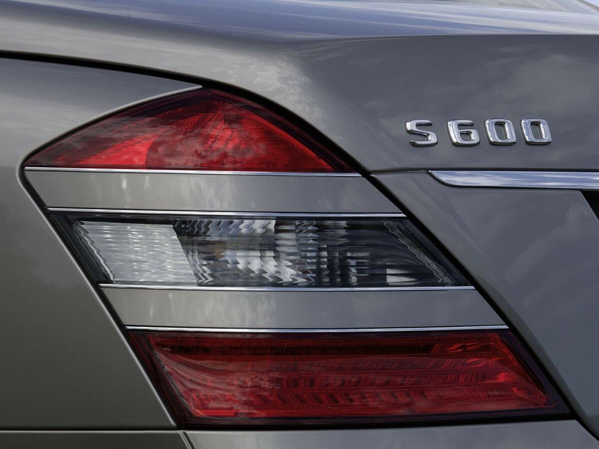 Mercedes-Benz S-Klass V (W221) — Detal