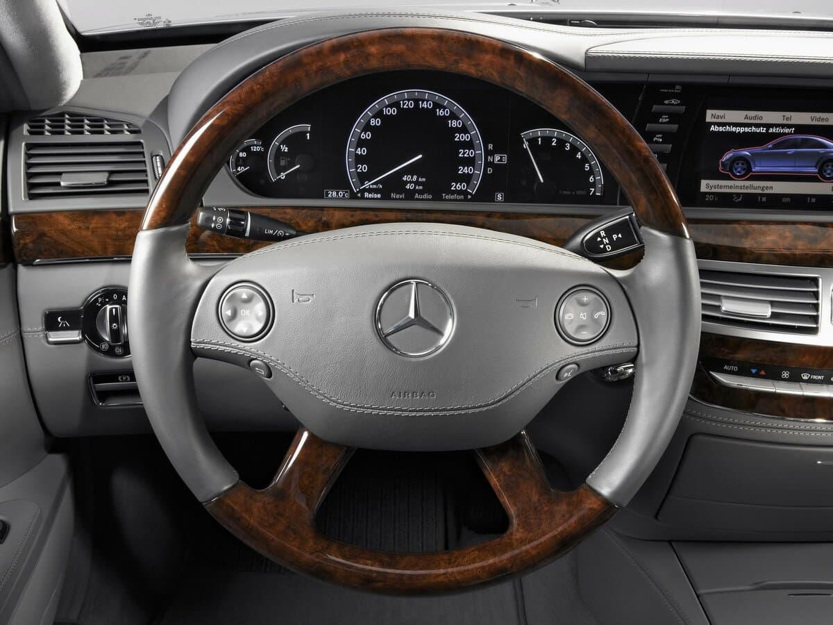 Mercedes-Benz S-Klass V (W221) — Sükan