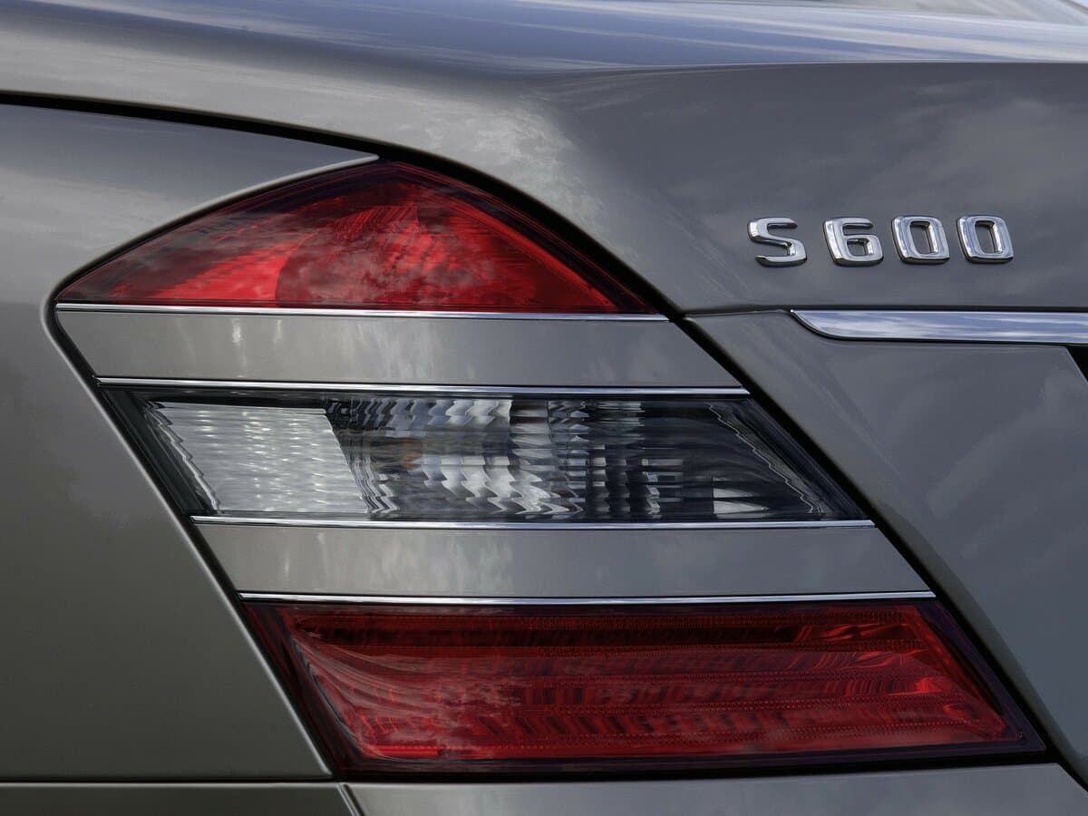 Mercedes-Benz S-Klass V (W221) — Detal