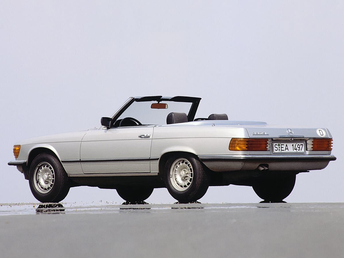 Mercedes-Benz SL-Klass III (R107, C107) — 3/4 arxadan