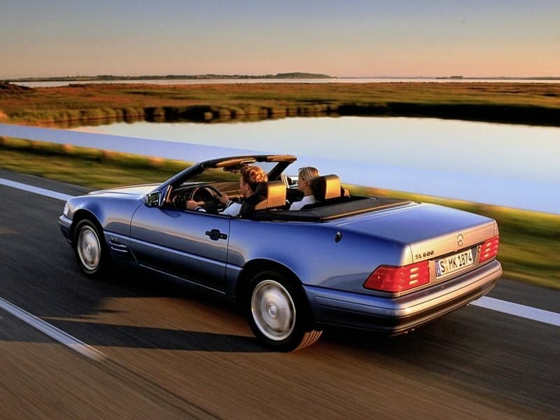 Mercedes-Benz SL-Klass IV (R129) — 3/4 arxadan