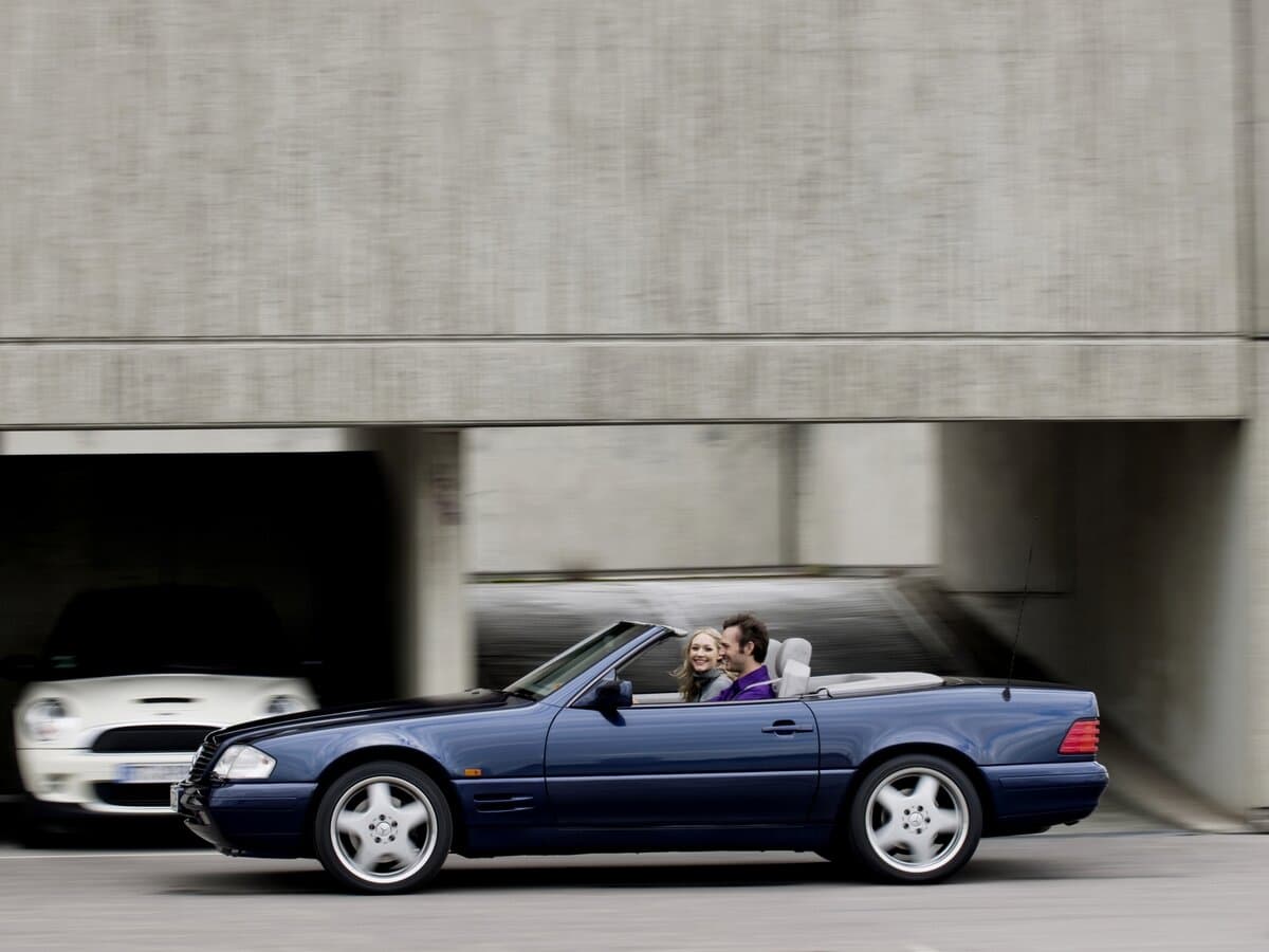Mercedes-Benz SL-Klass IV (R129) Restayling — Yandan