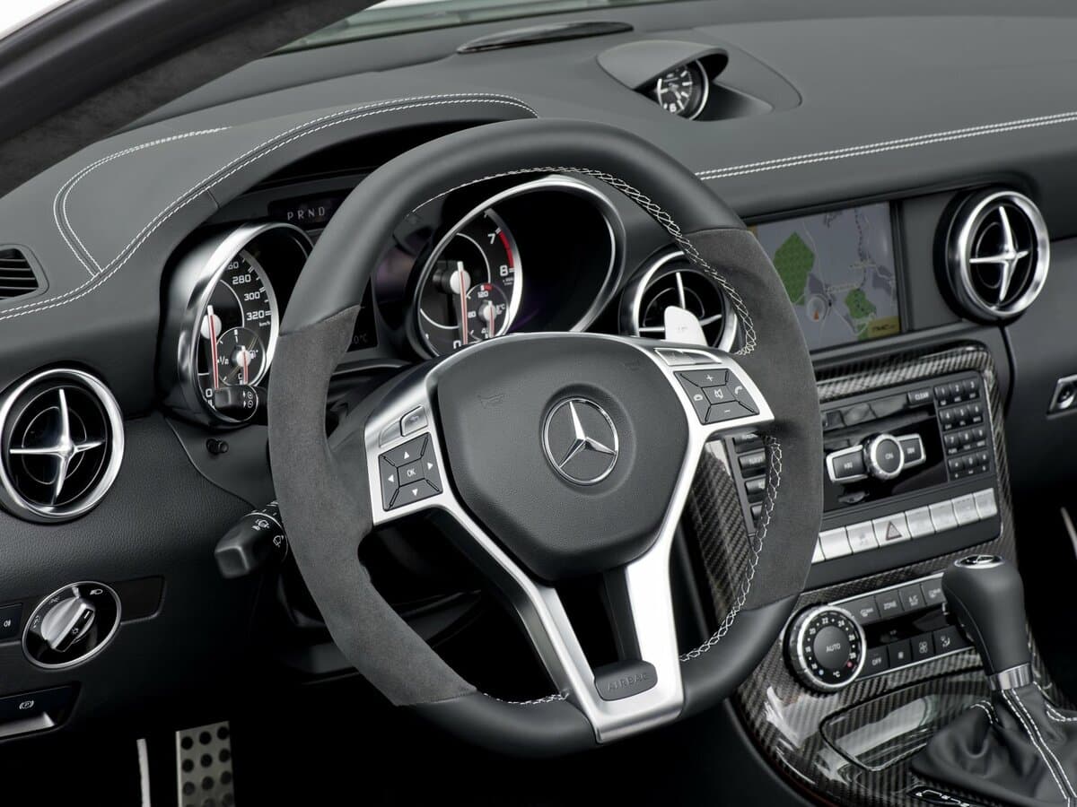 Mercedes-Benz SLK-Klass AMG III (R172) — Sükan