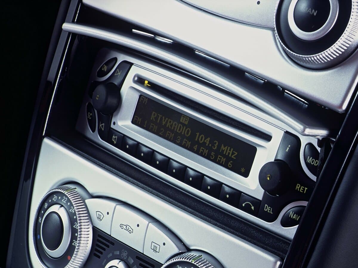Mercedes-Benz SLR McLaren 2003 – 2009 — Salon, öndən