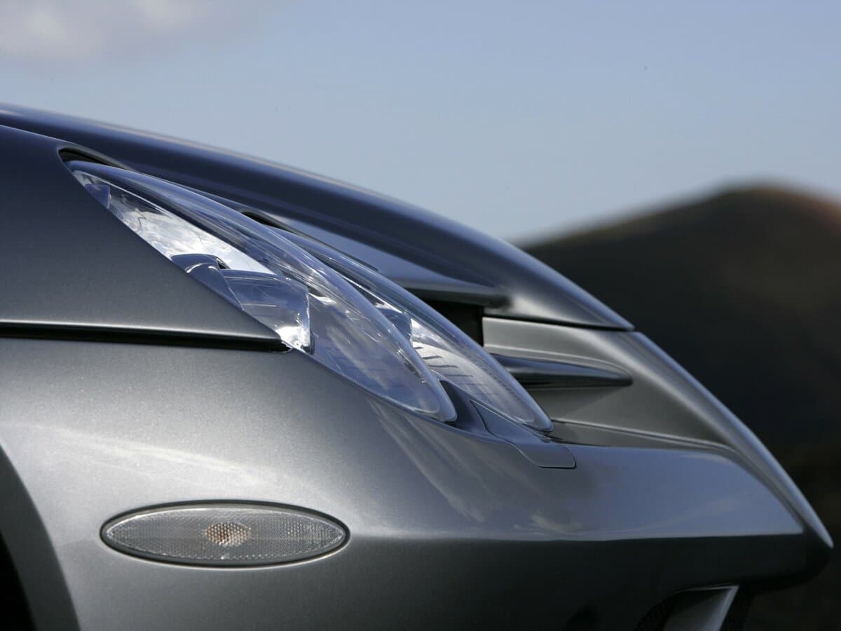 Mercedes-Benz SLR McLaren 2003 – 2009 — Fara