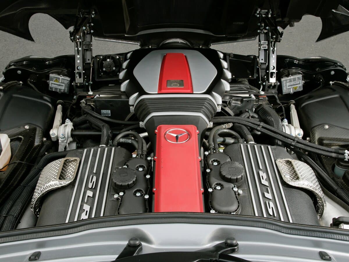 Mercedes-Benz SLR McLaren 2003 – 2009 — Salon, öndən