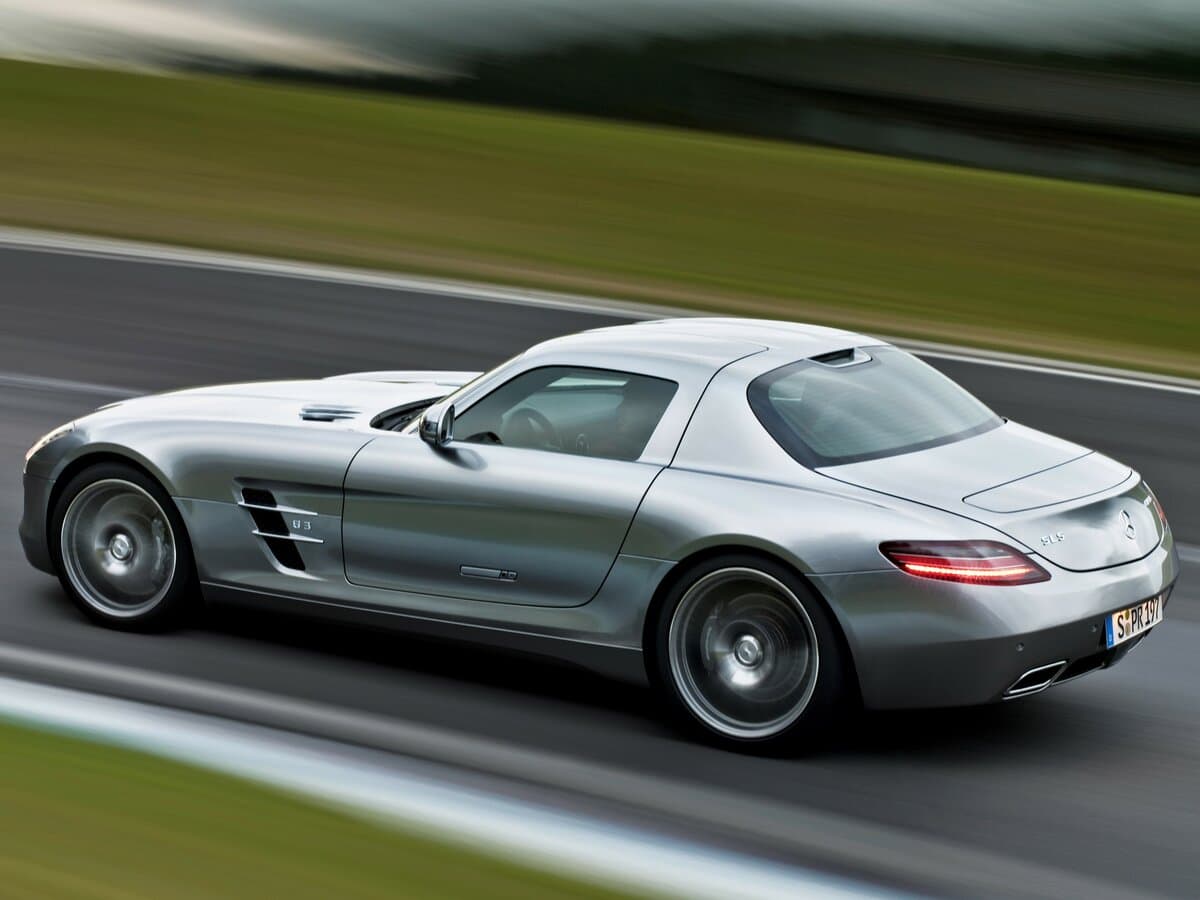 Mercedes-Benz SLS AMG 2010 – 2014 — 3/4 arxadan