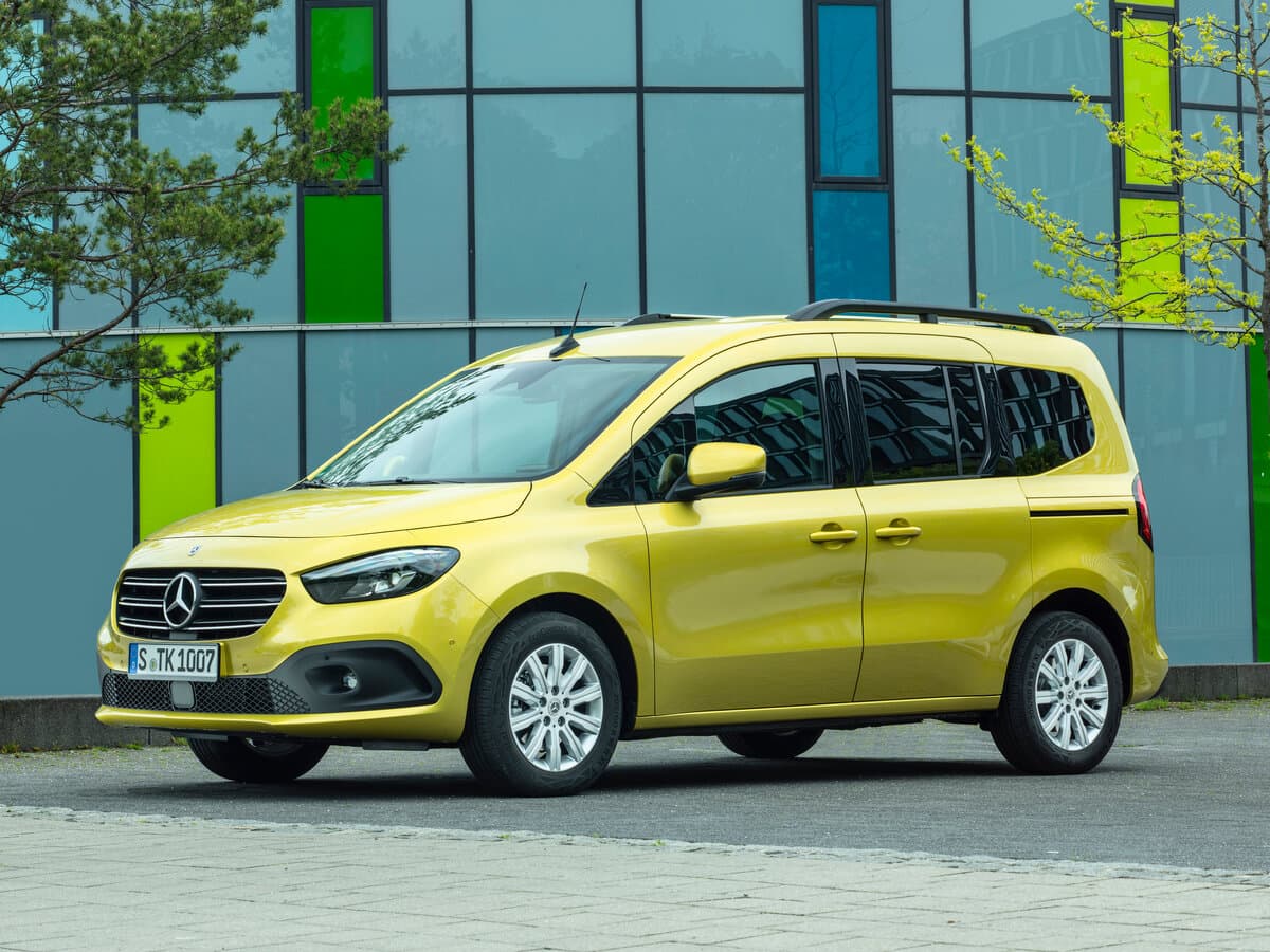 Mercedes-Benz T-Klass 2022 – indiyədək — Əsas şəkil