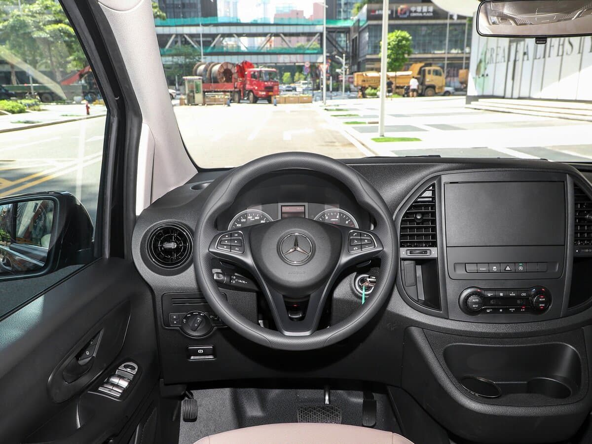 Mercedes-Benz Vito III (W447) Restayling — Sükan