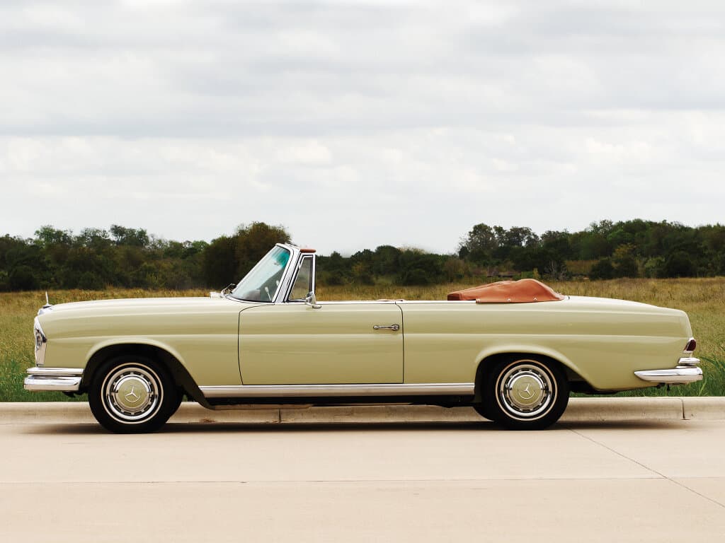 Mercedes-Benz W111 1959 – 1971 — Yandan