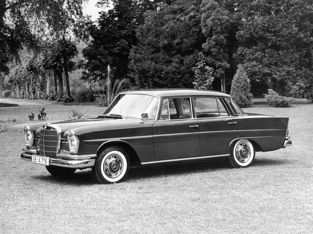 Mercedes-Benz W111 1959 – 1971 — Əsas şəkil