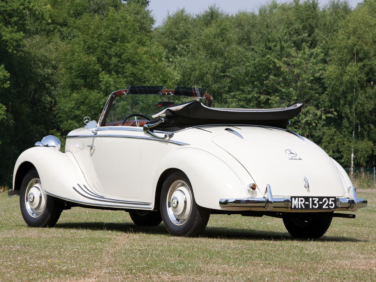 Mercedes-Benz W191 1949 – 1952 — 3/4 arxadan