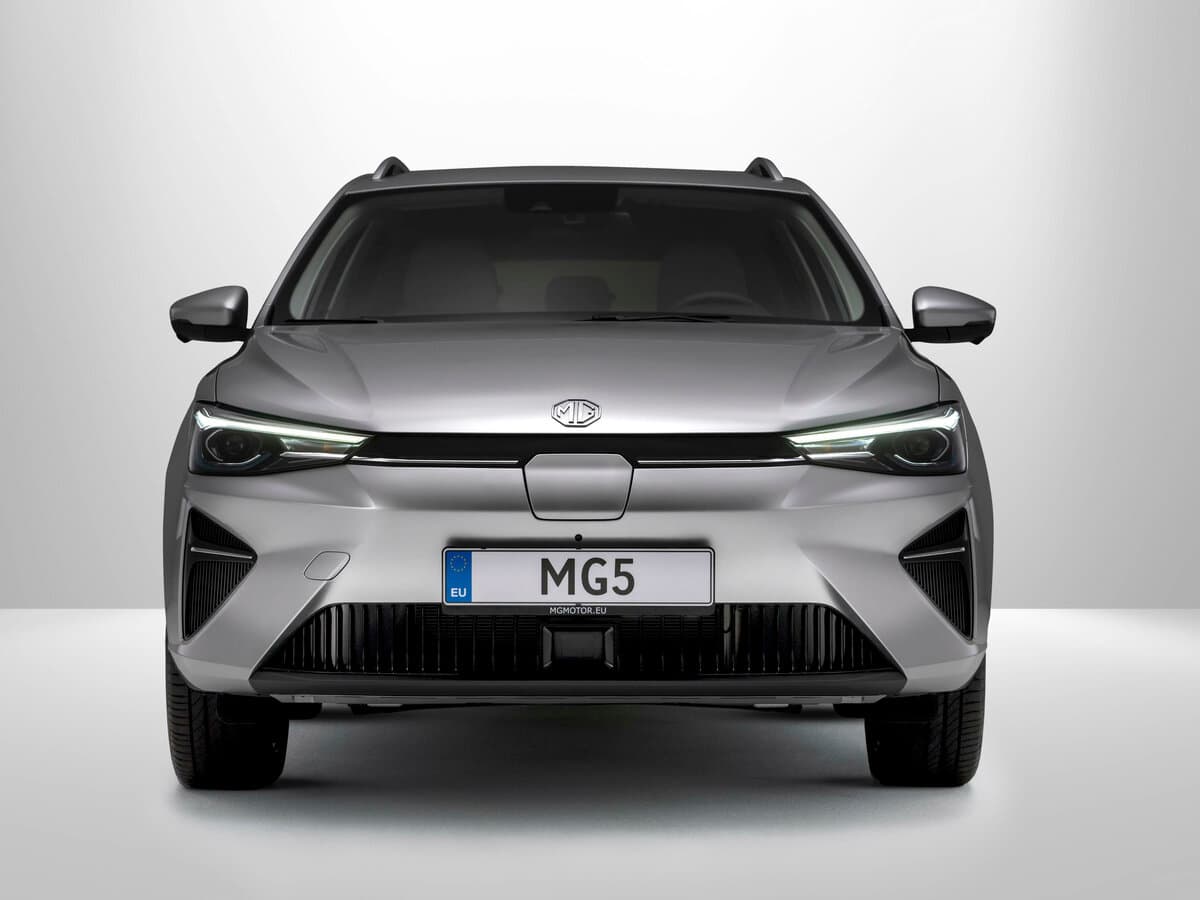 MG 5 EV I Restayling — Öndən