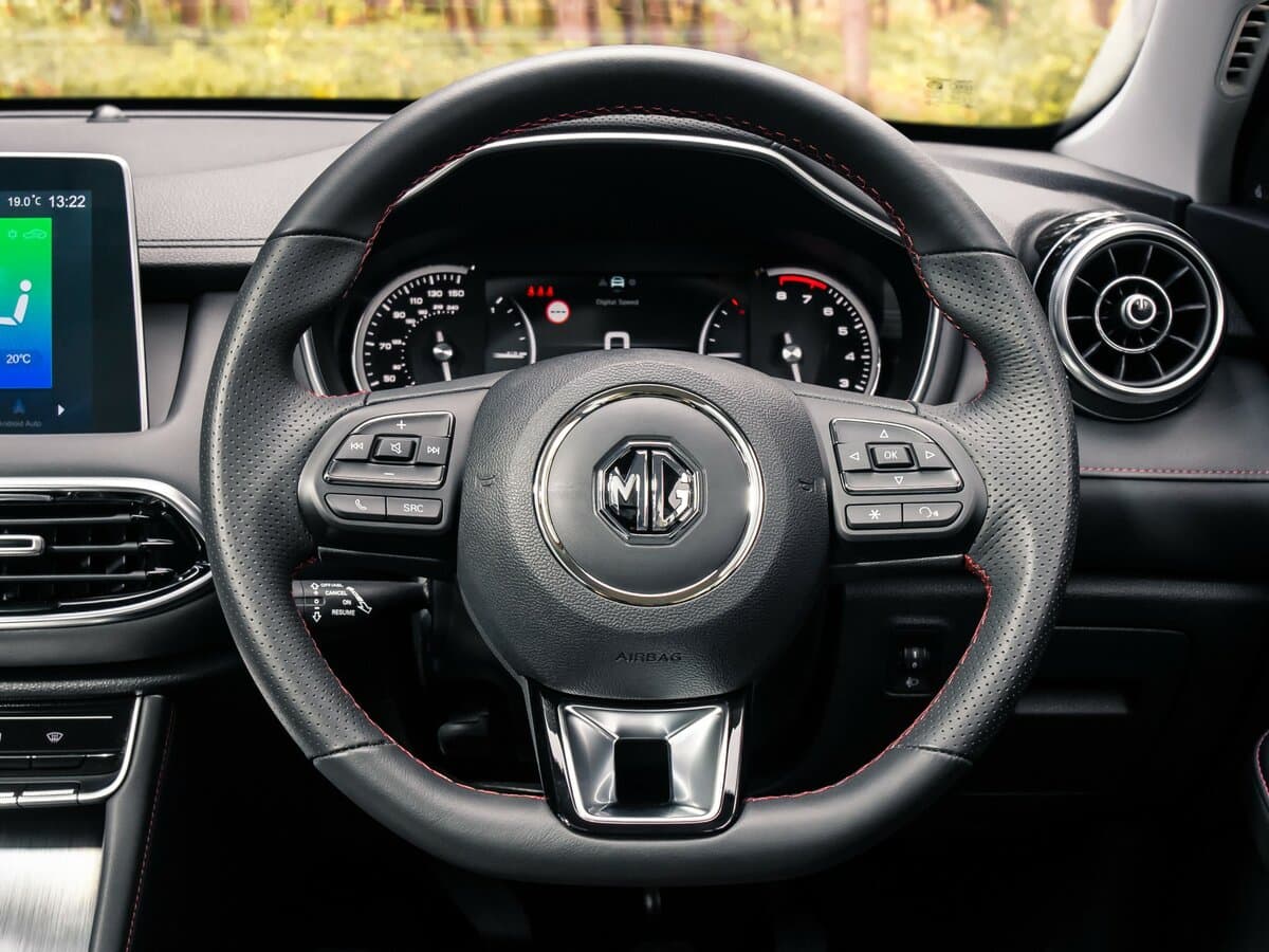 MG HS I — Sükan