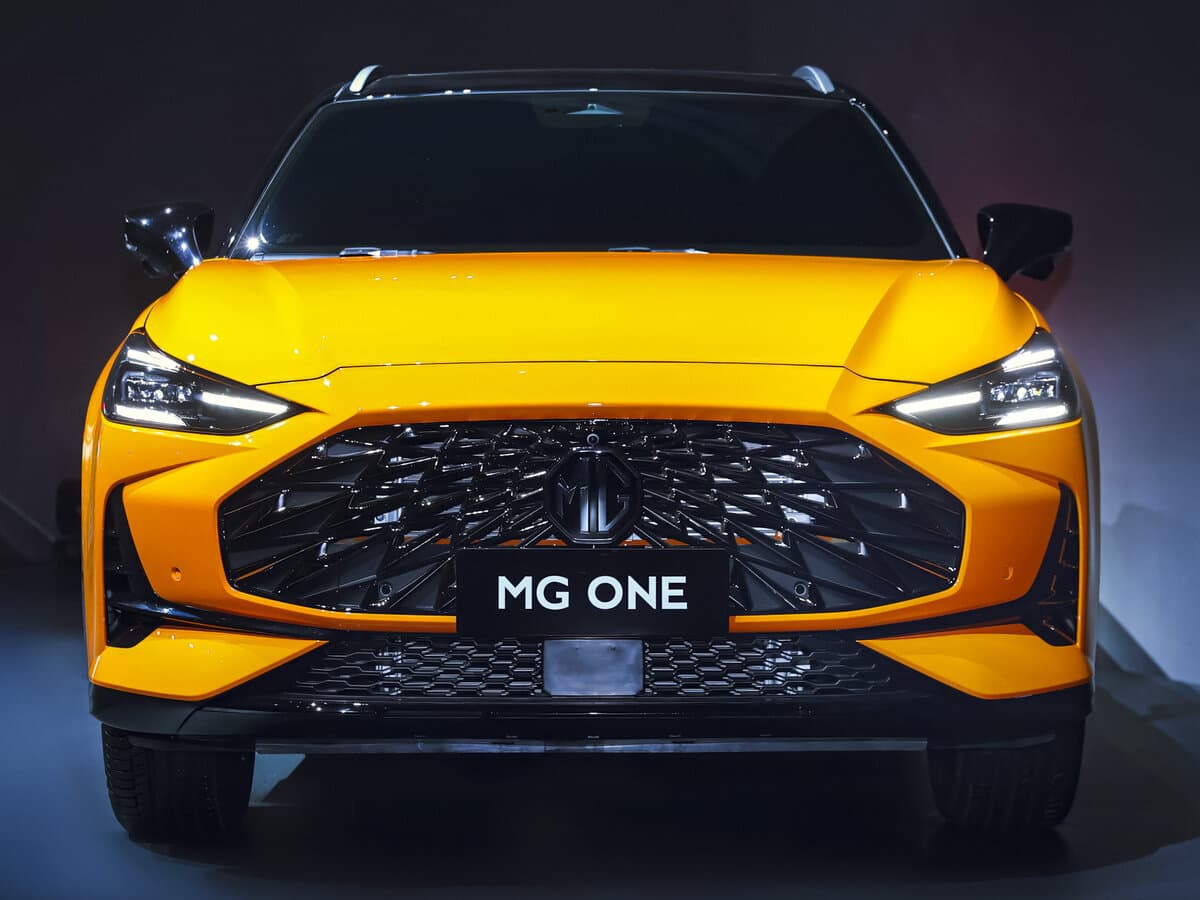 MG One 2021 – indiyədək — Öndən