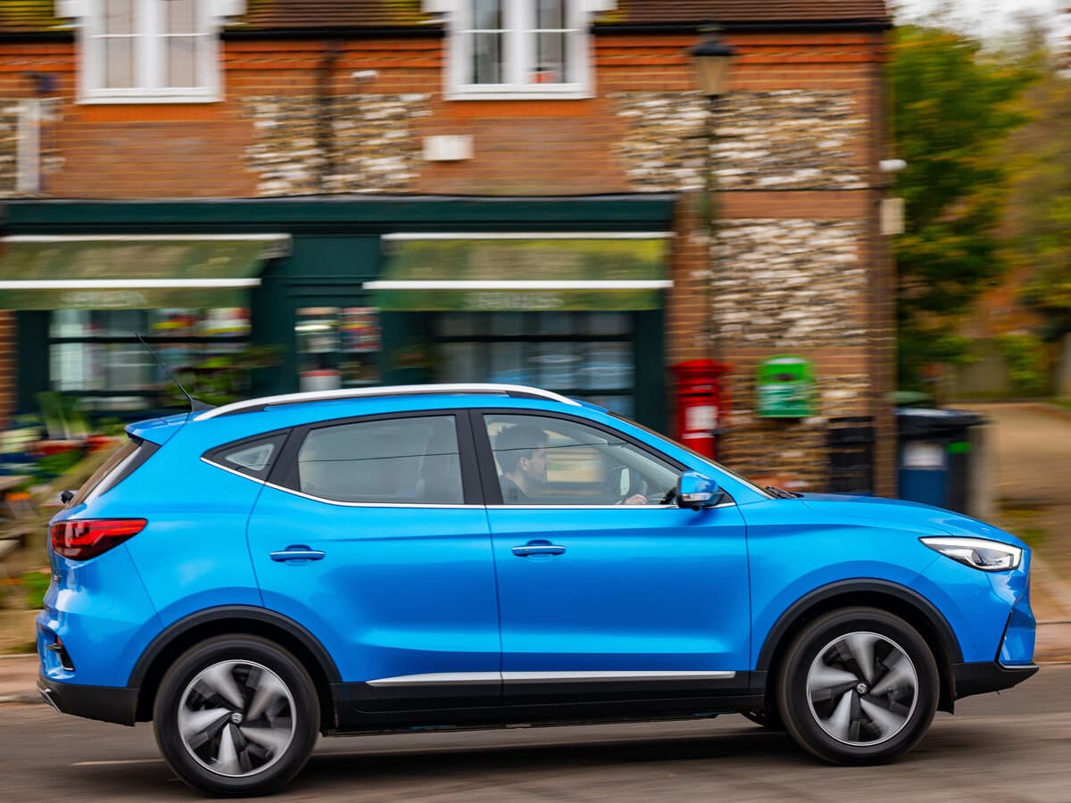 MG ZS II Restayling — Yandan