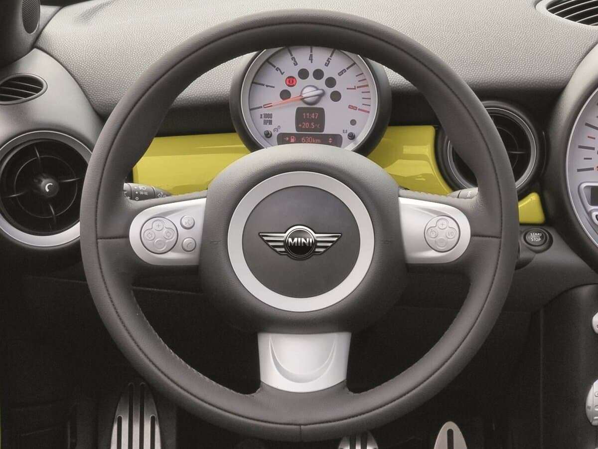 Mini Cabrio II — Sükan