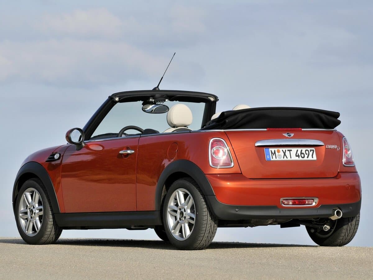 Mini Cabrio II Restayling — 3/4 arxadan