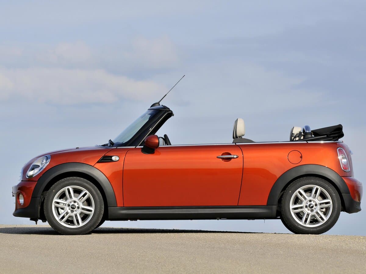 Mini Cabrio II Restayling — Yandan