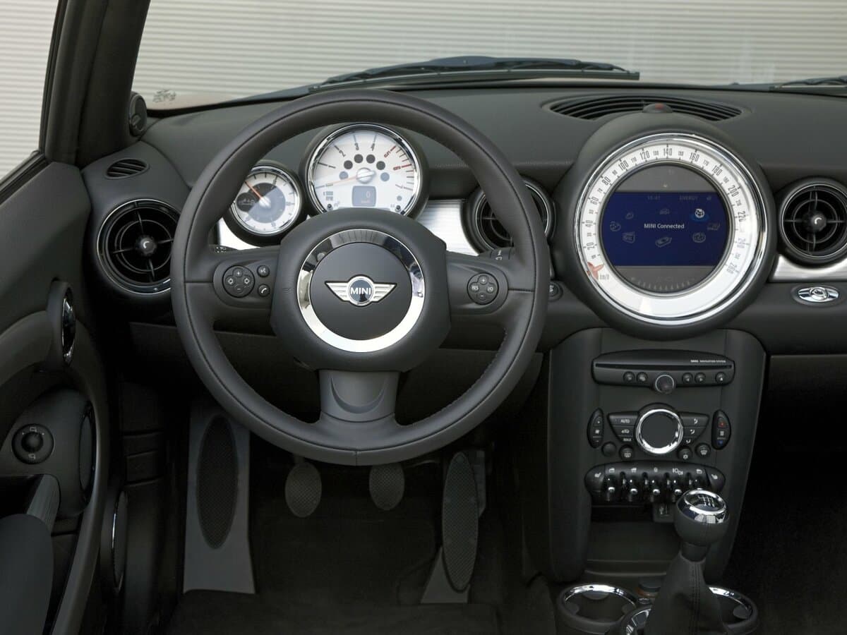 Mini Cabrio II Restayling — Sükan