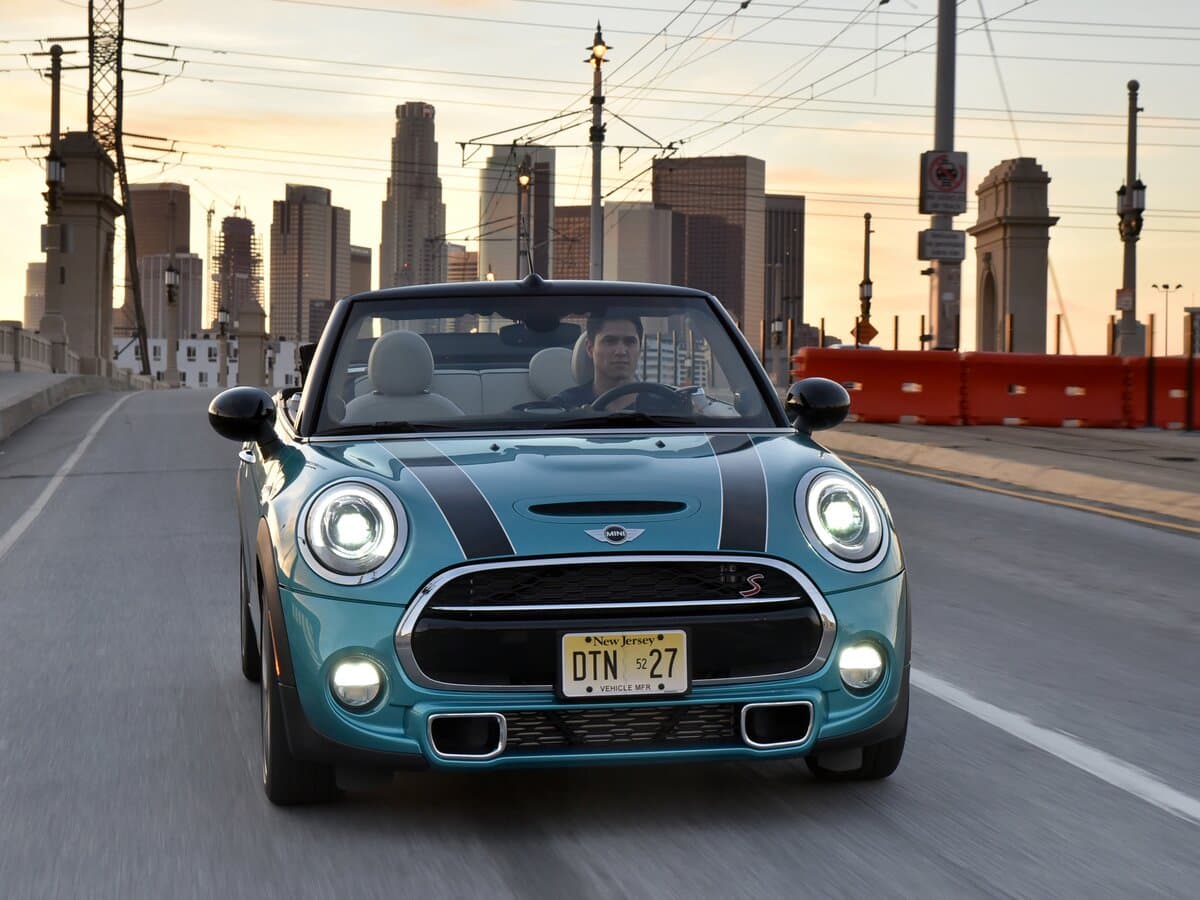 Mini Cabrio III — Öndən
