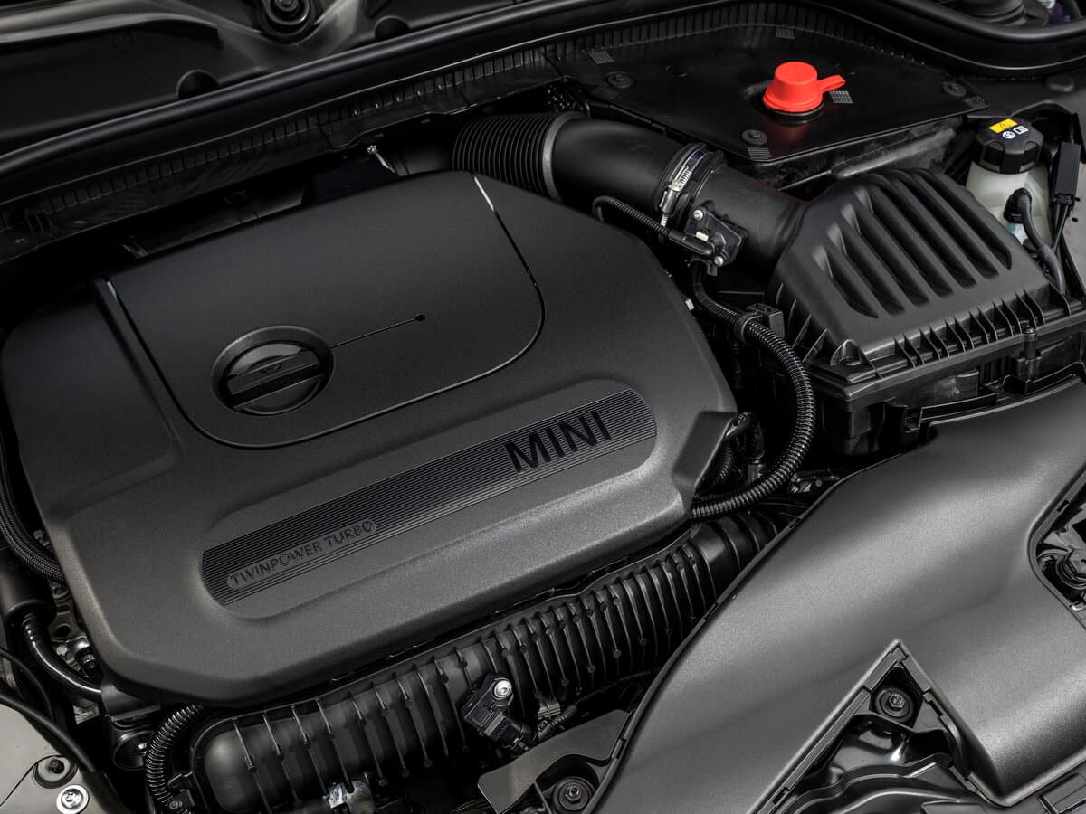 Mini Cabrio III Restayling — Salon, arxadan