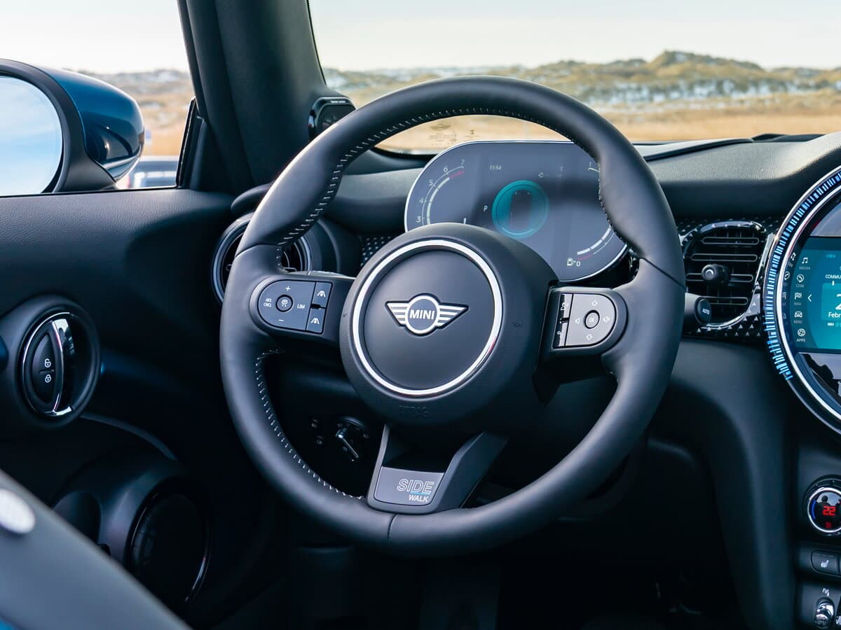 Mini Cabrio III Restayling 2 — Sükan