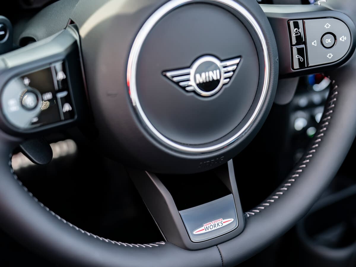 Mini Cabrio III Restayling 2 — Sükan