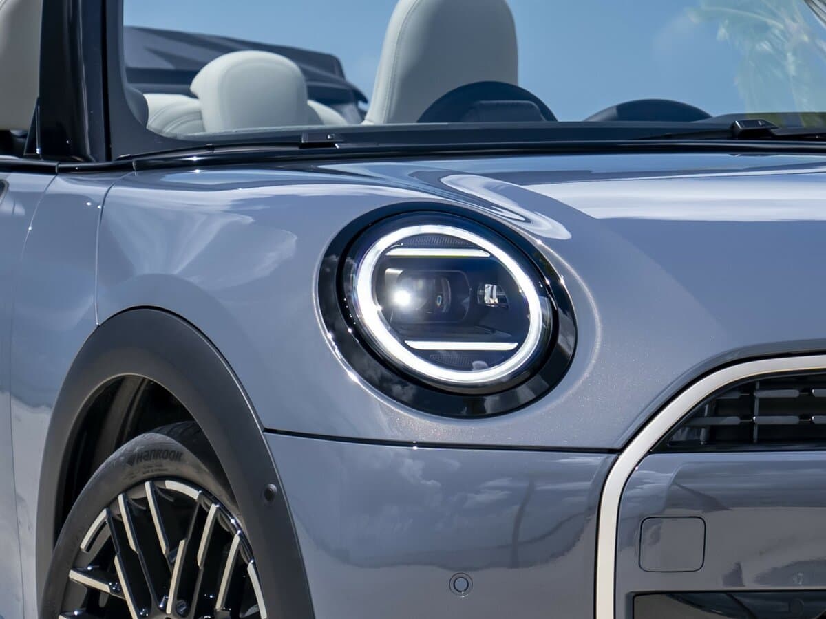 Mini Cabrio IV — Fara