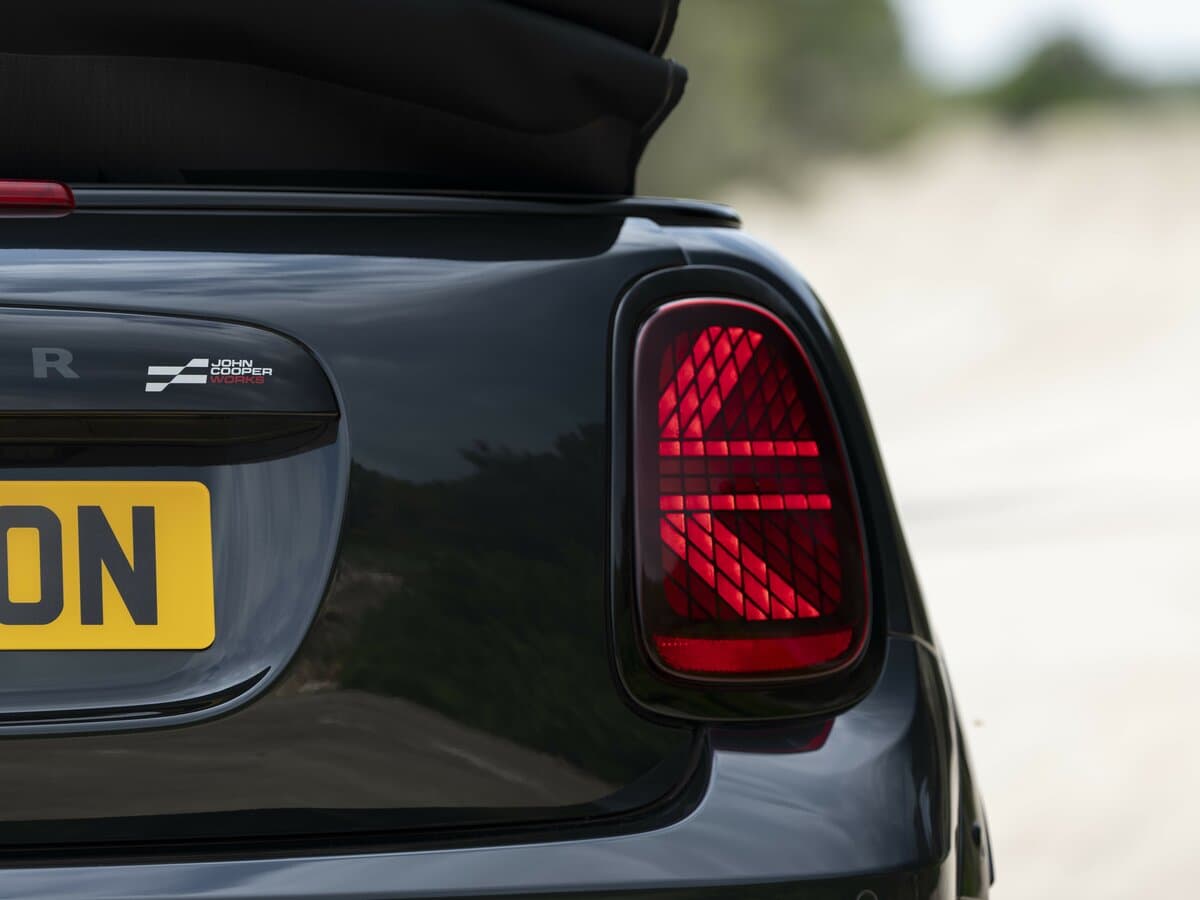 Mini Cabrio IV — Detal