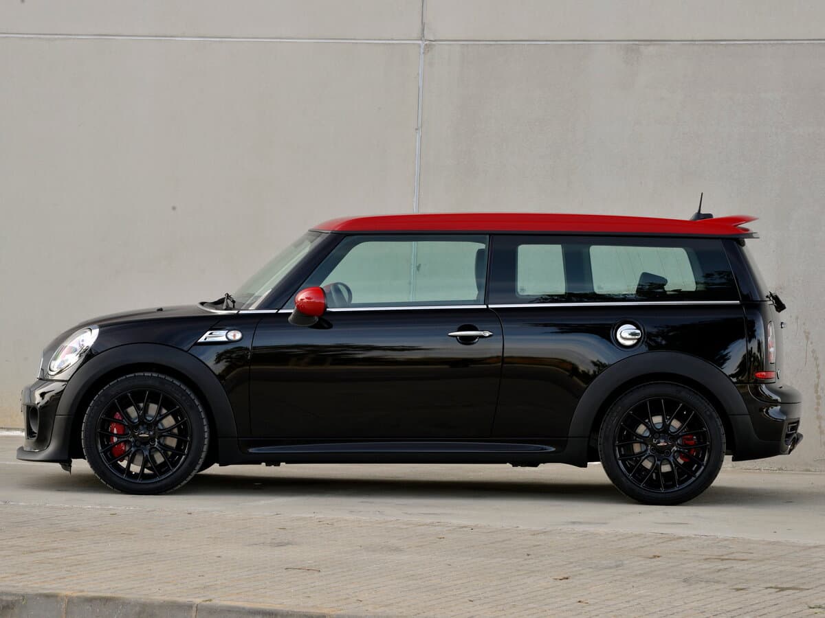 Mini Clubman I Restayling — Yandan