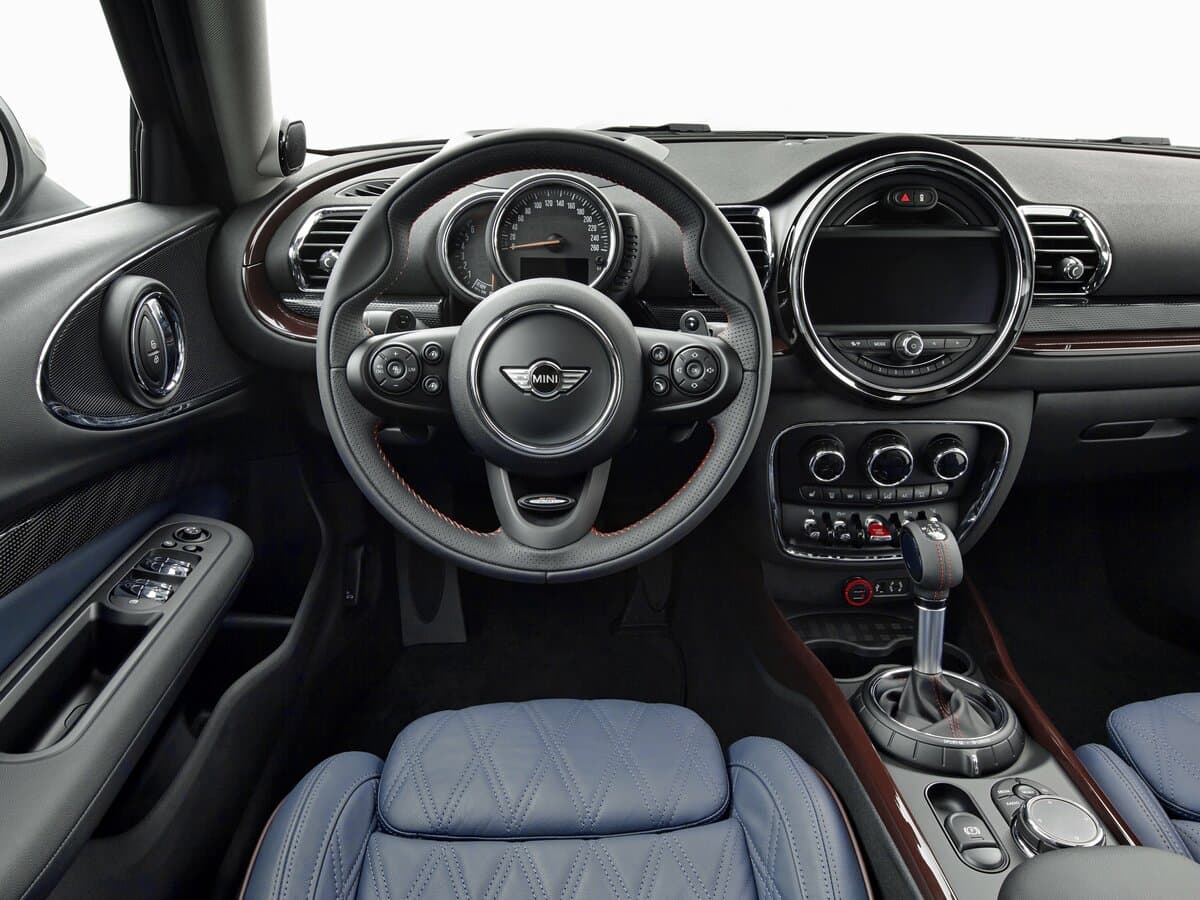 Mini Clubman II — Sükan