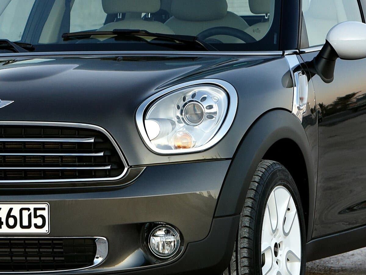Mini Countryman I — Fara