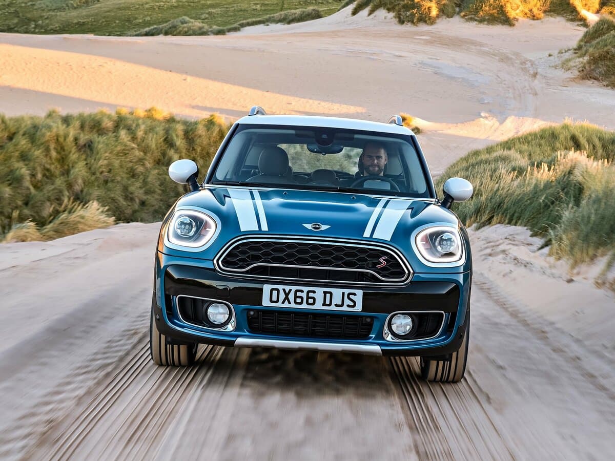Mini Countryman II — Öndən