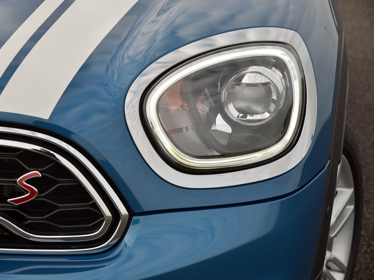 Mini Countryman II — Fara