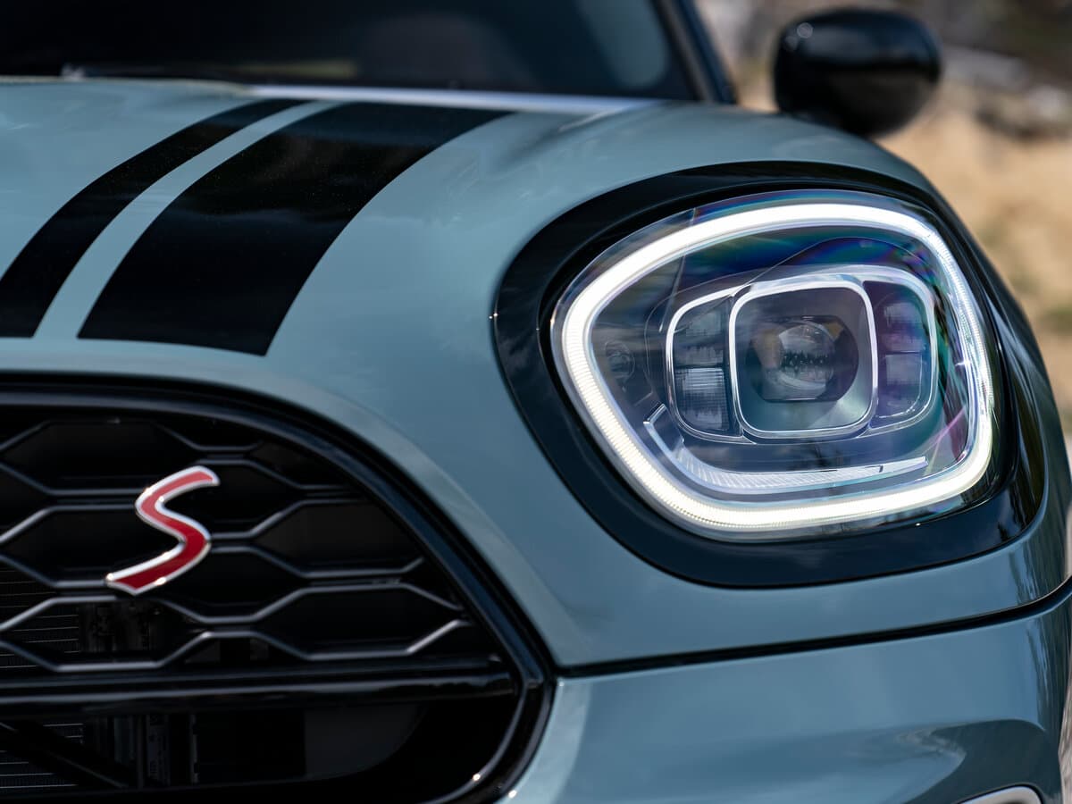 Mini Countryman II Restayling — Fara