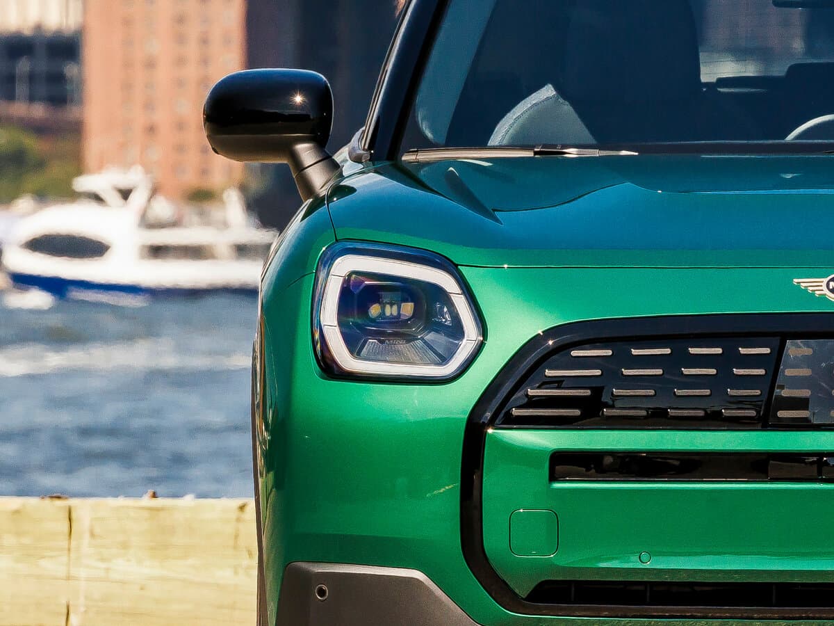 Mini Countryman III — Fara
