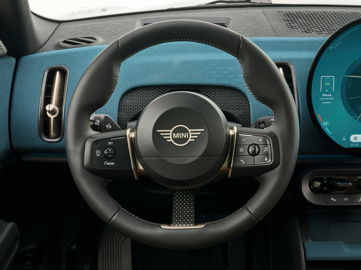 Mini Countryman III — Sükan