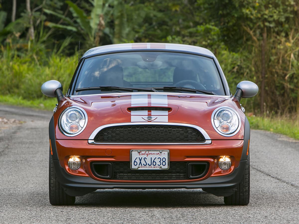 Mini Coupe I — Öndən