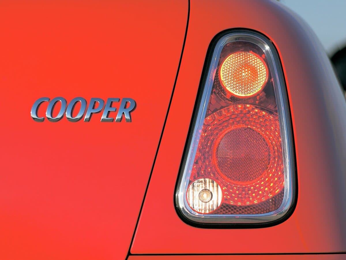 Mini Hatch I (R50) — Detal