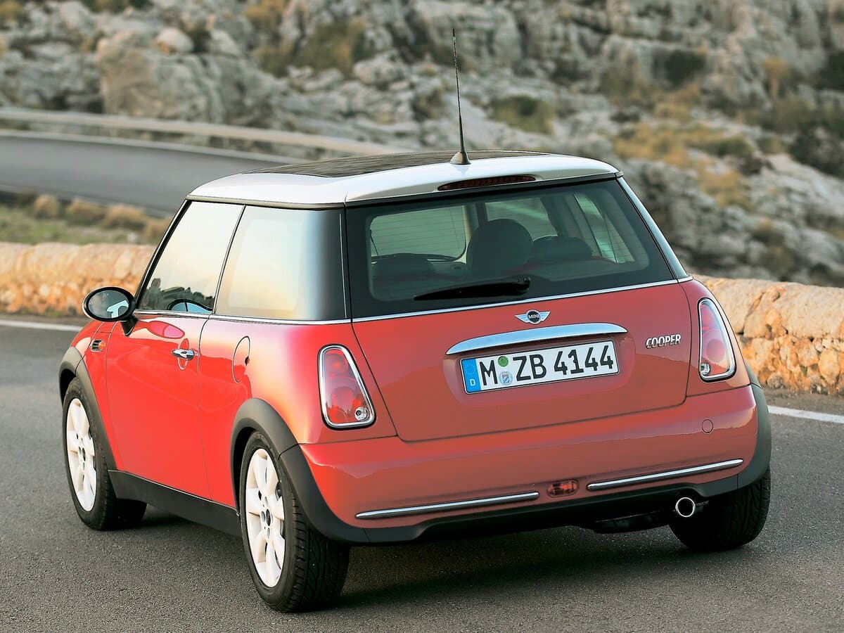 Mini Hatch I (R50) — 3/4 arxadan