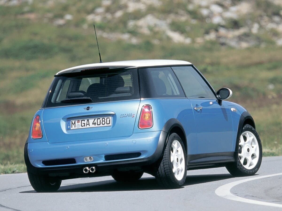 Mini Hatch I (R50) — 3/4 arxadan