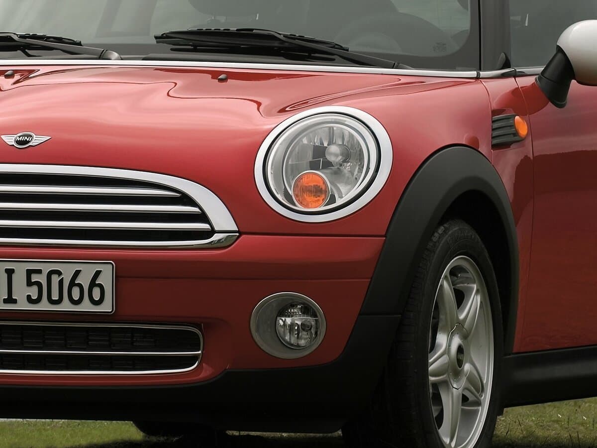 Mini Hatch II (R56) — Fara