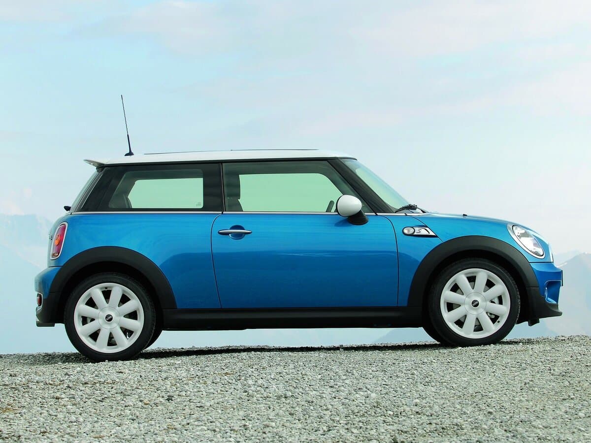 Mini Hatch II (R56) — Yandan