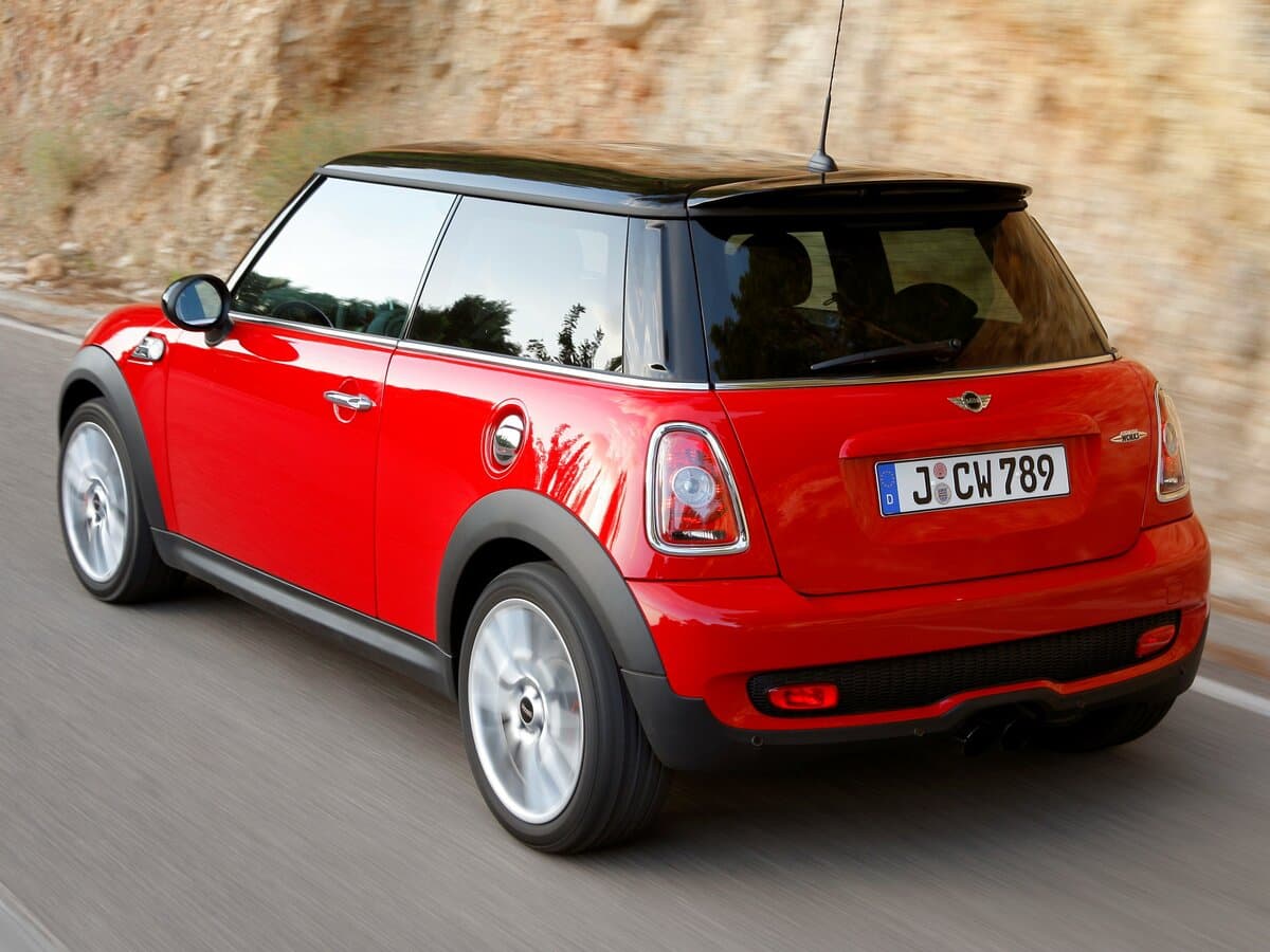 Mini Hatch II (R56) — 3/4 arxadan