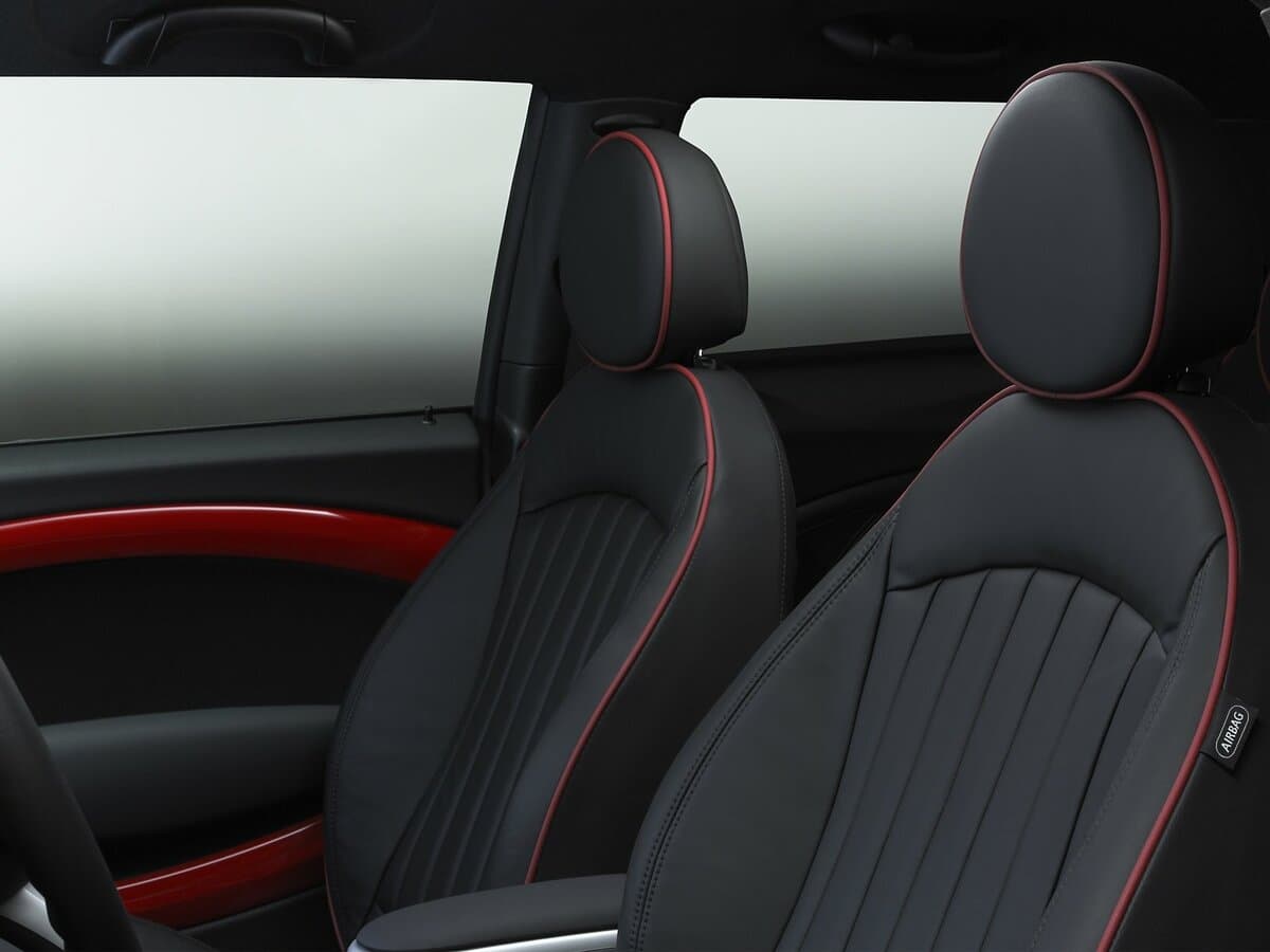 Mini Hatch II (R56) Restayling — Salon, arxadan